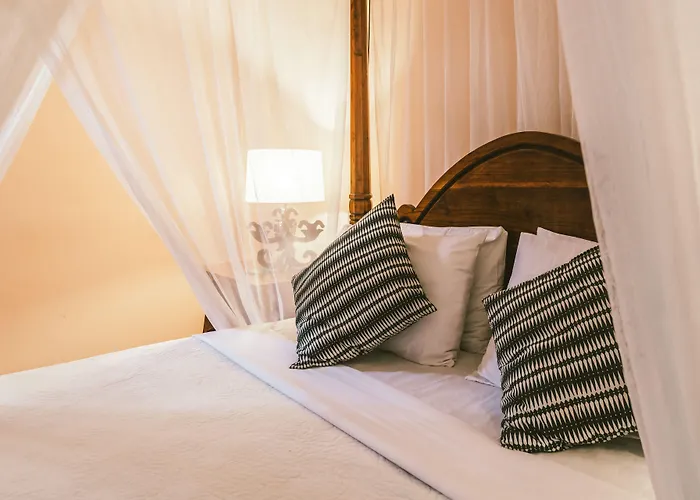 Honeymoon 4*